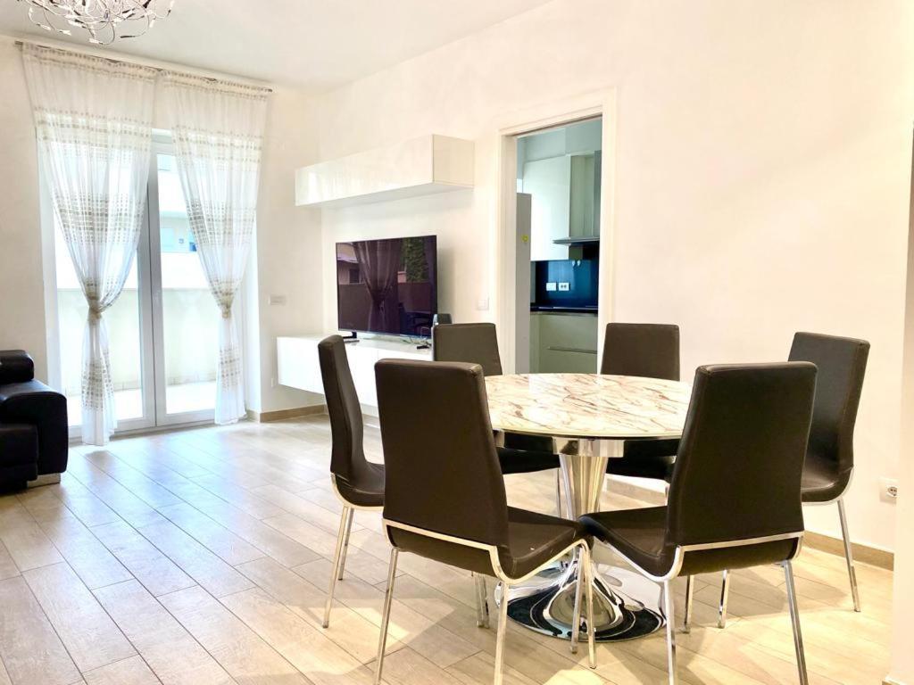 Ferienwohnung Mpm - Belinzaghi 5 6 Pax Mailand Exterior foto